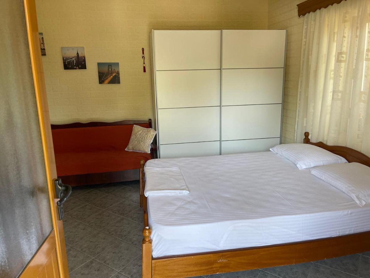 Elias Guest House Саранда Экстерьер фото